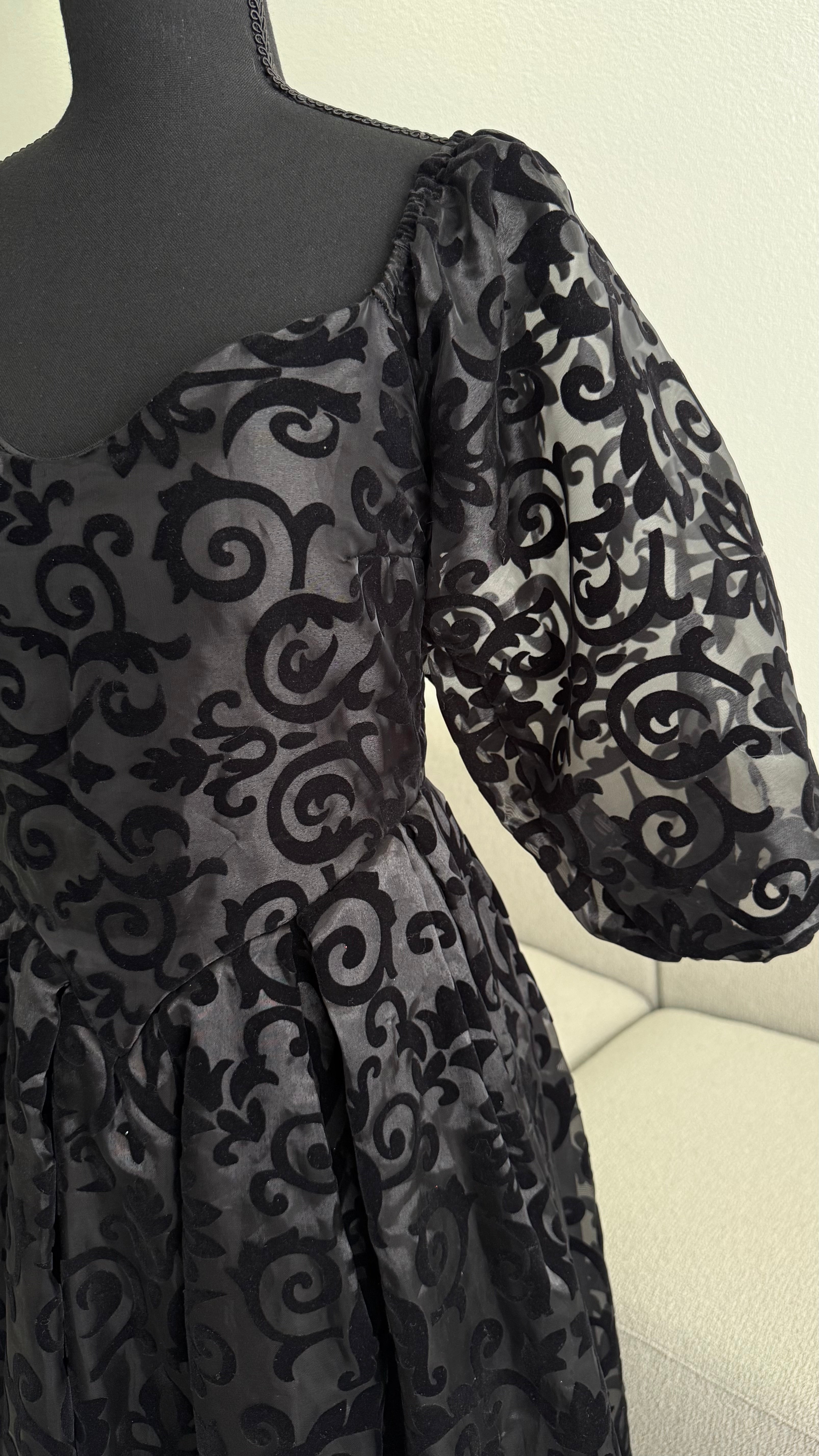 Giya Dress