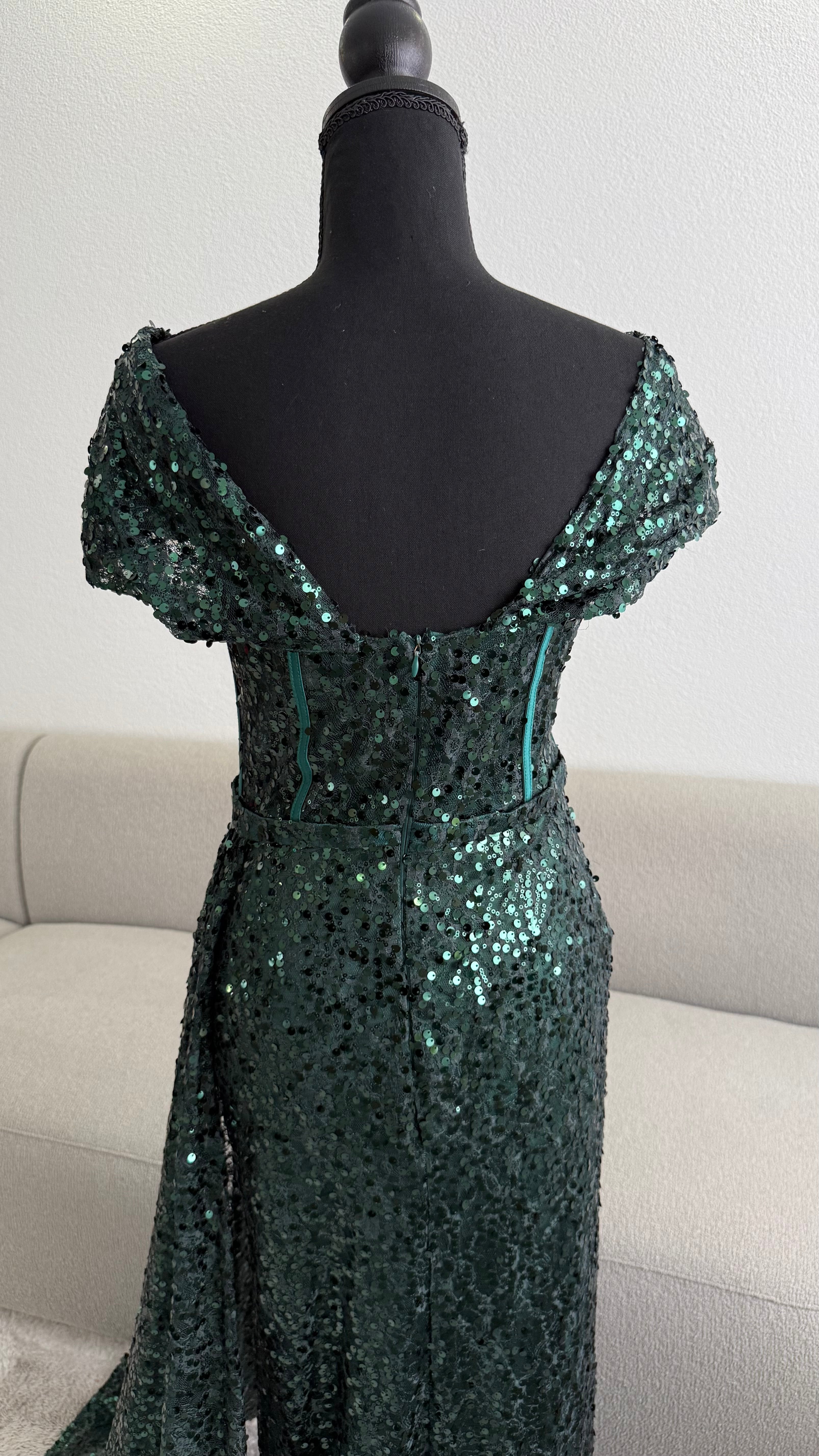 Piril Dress