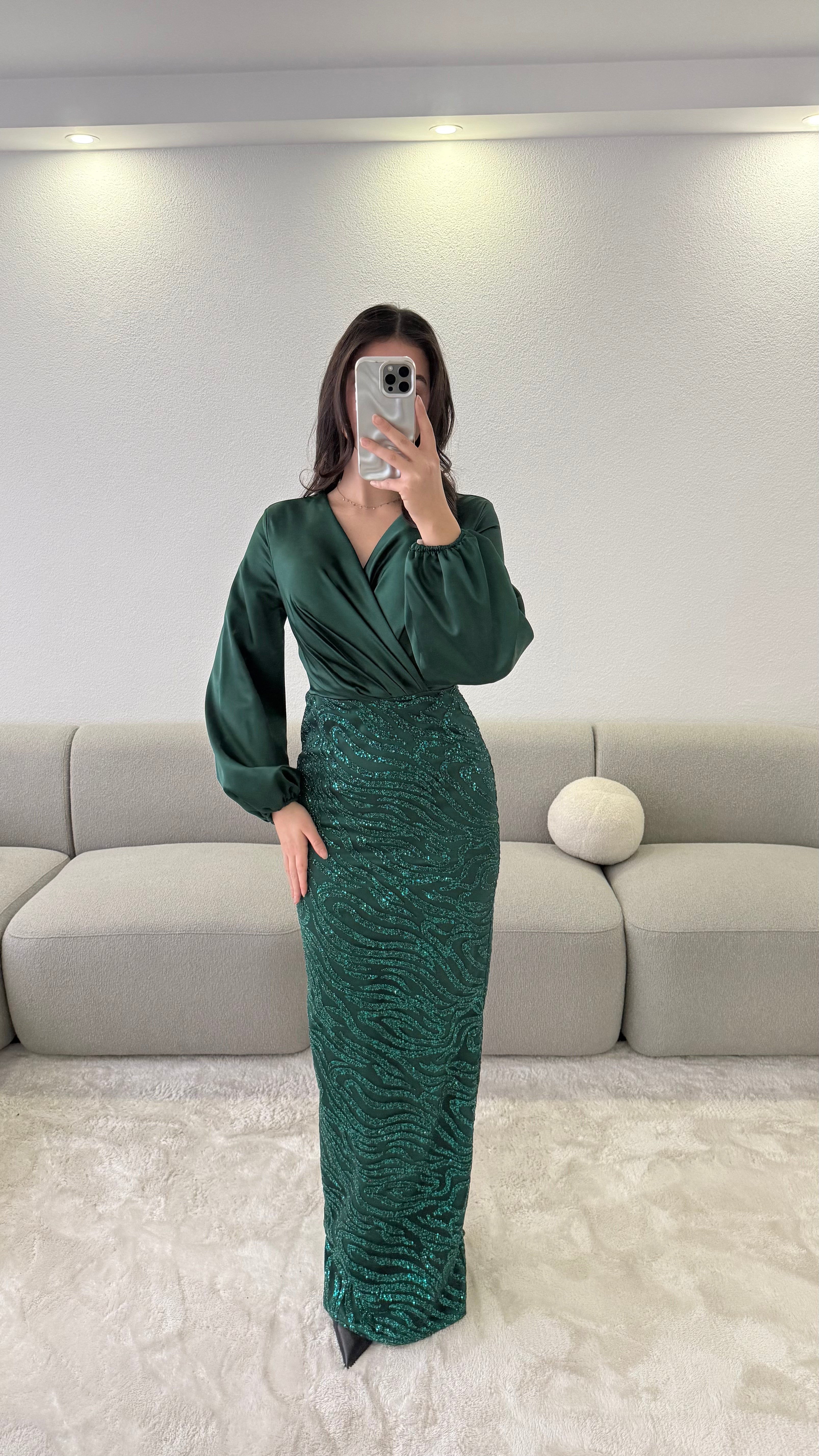 Tuvana Dress